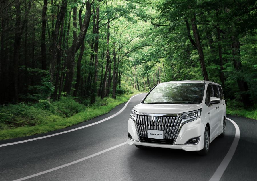  Toyota Esquire Hybrid 2017 года  (фото 13 из 13)